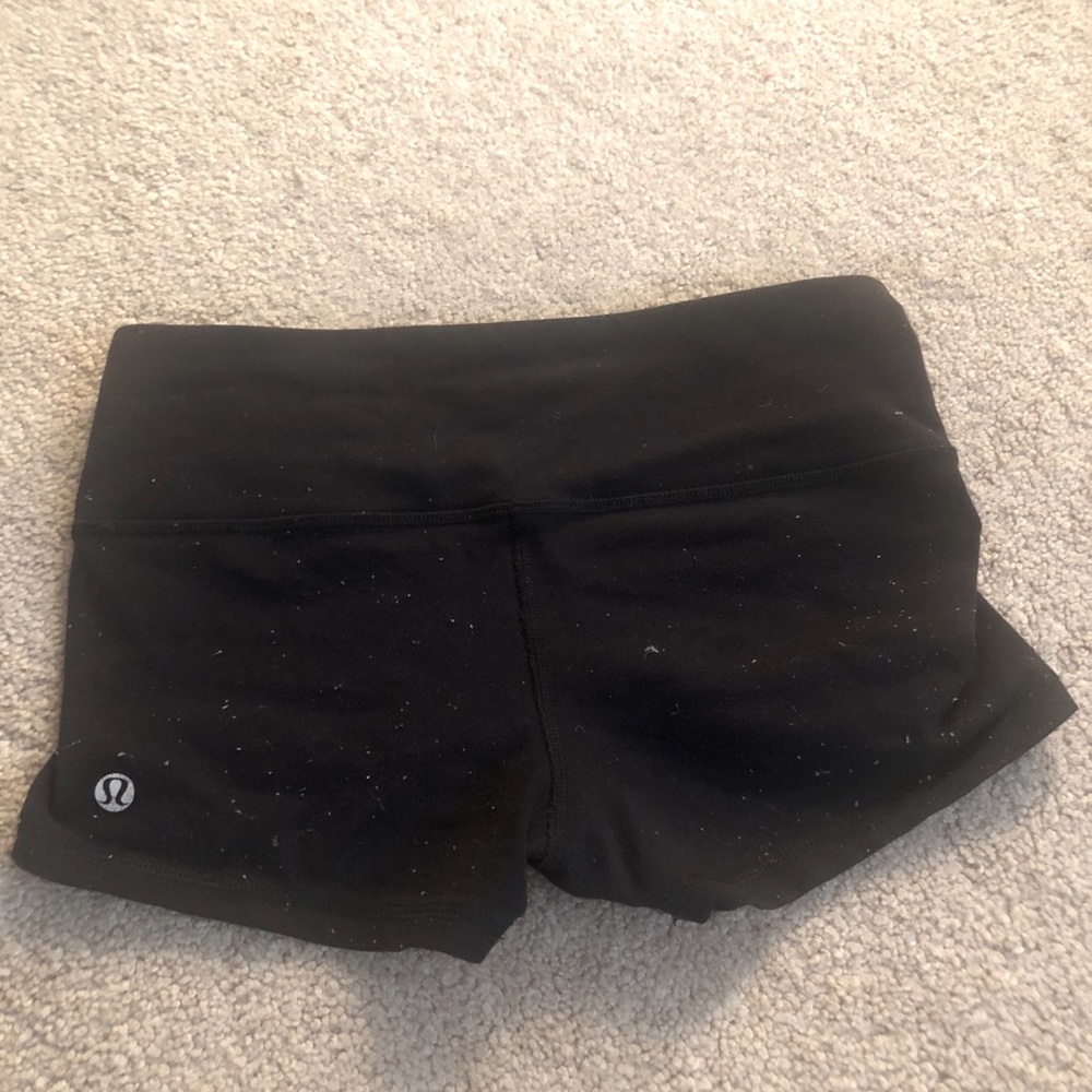 LULULEMON ATHLETIC SHORTS